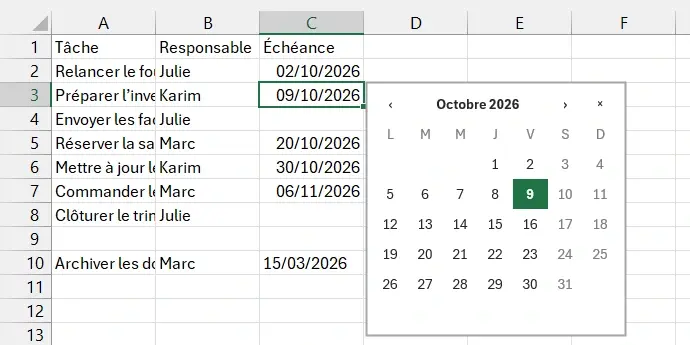 Onglet Suivi d’Excel avec le calendrier de la macro ouvert à droite de la cellule C3, sur Octobre 2026, le 9 sur fond vert et les samedis et dimanches en gris