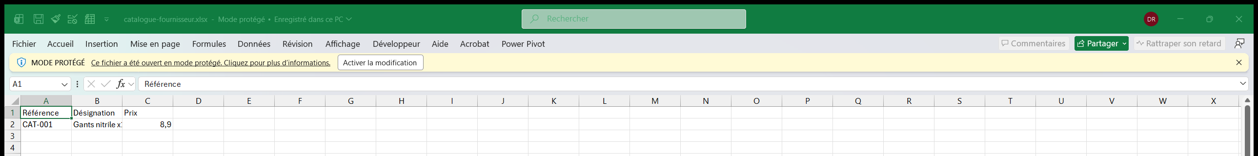 Barre jaune Mode protégé d'Excel avec le bouton Activer la modification, au-dessus d'un catalogue de prix ouvert en consultation