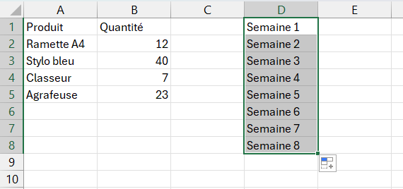 Colonne D remplie de Semaine 1 à Semaine 8, obtenue en étirant une seule cellule contenant Semaine 1.
