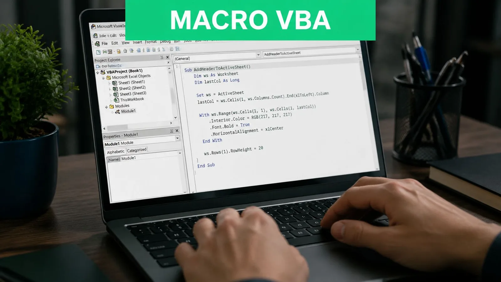 Une personne utilisant un ordinateur portable pour écrire du code VBA pour une macro Excel sur écran.